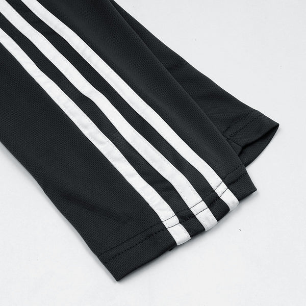 this is a men's sporty or casual two-piece