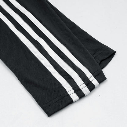 this is a men's sporty or casual two-piece