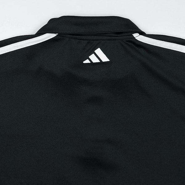 this is a men's sporty or casual two-piece