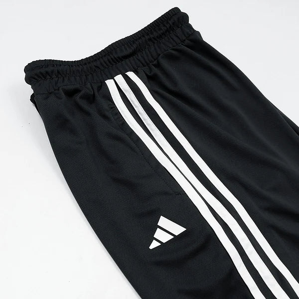 this is a men's sporty or casual two-piece